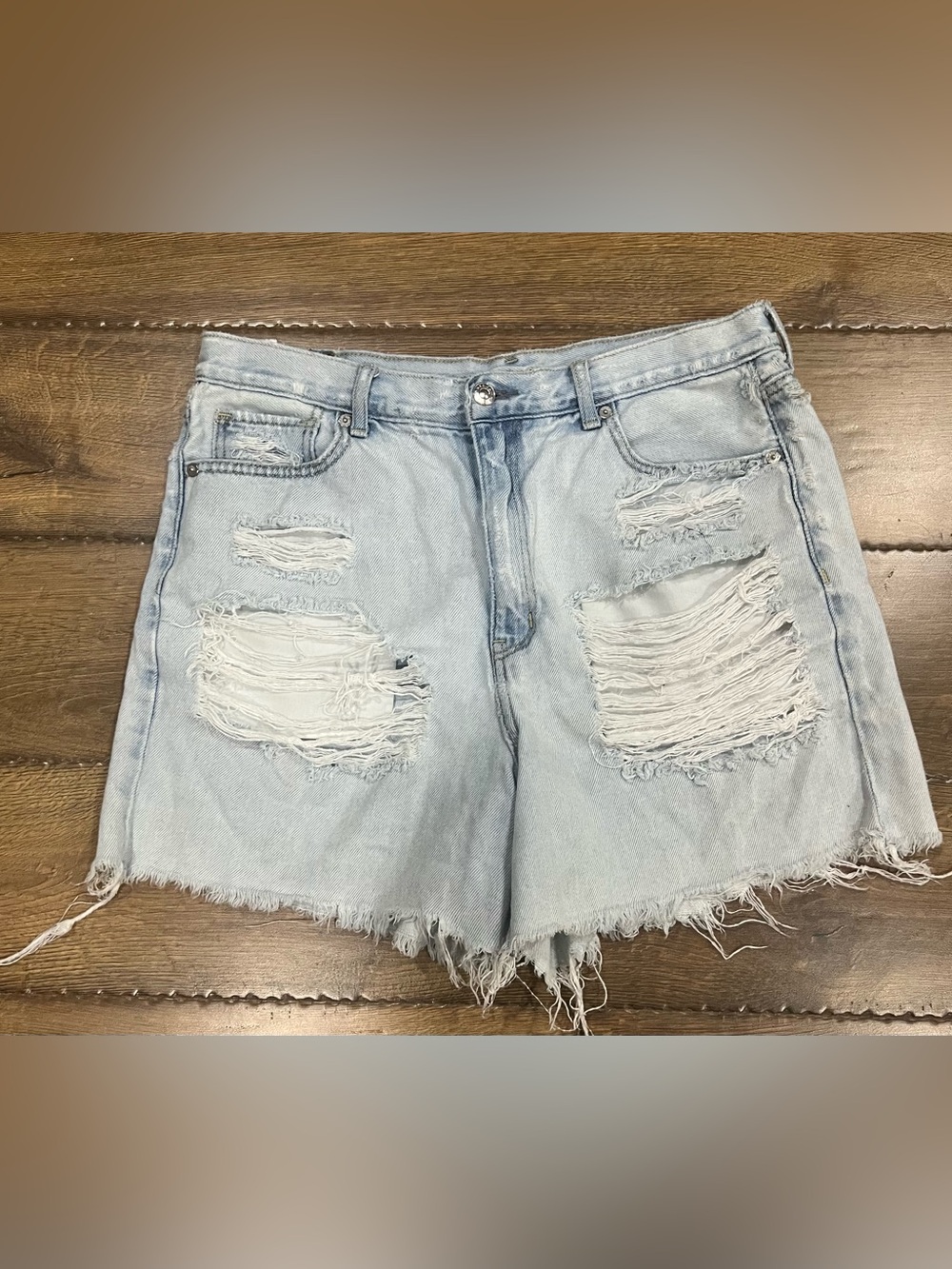 American Eagle Outfitters Light Blue Distressed Mom Shorts size 12
